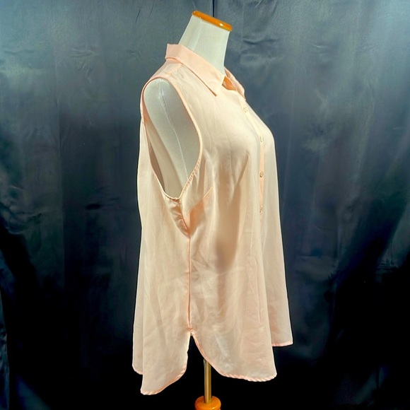 Attention Pink Sleeveless Button Down Shirt Notched Collar light chiffon fabric - Picture 2 of 5